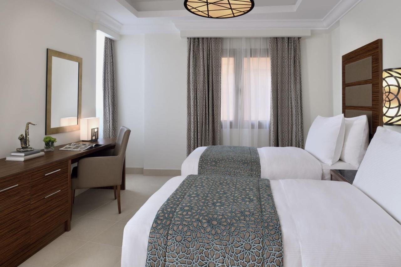 Marriott Executive Apartments Al Khobar Exterior foto A guest room at the hotel